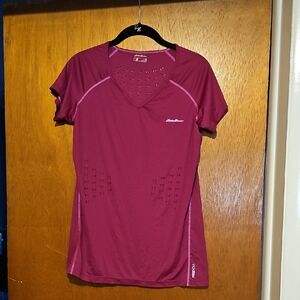 Eddie Bauer Women's Burgundy Short Sleeve Tee